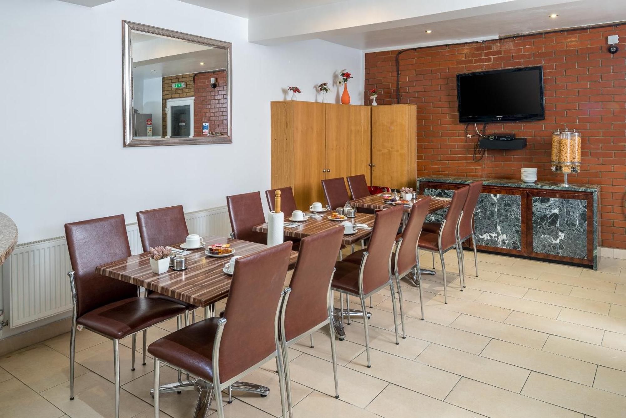 Oyo Abbey Hotel, Shepherd's Bush Market 3* Londra