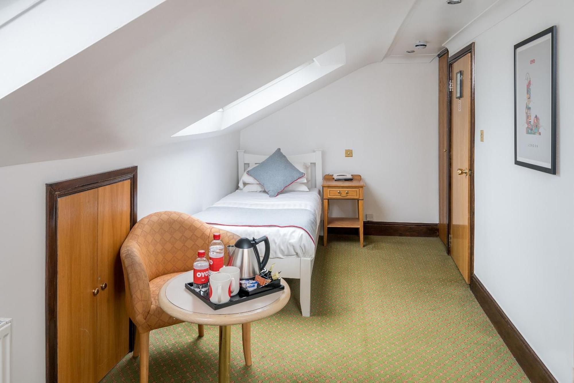 Oyo Abbey Hotel, Shepherd's Bush Market Hotel Londra